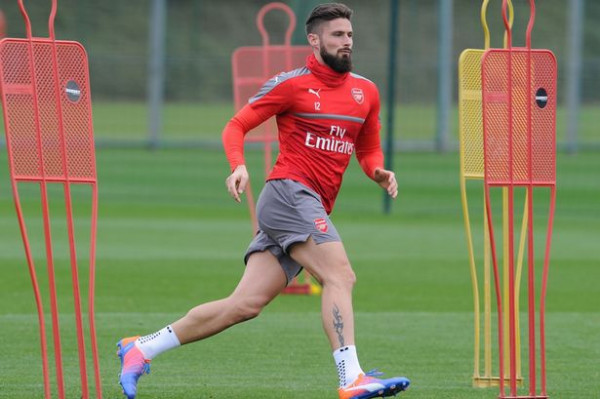 "Cỗ máy tốc độ" của đội tuyển Pháp - tiền đạo Oliver Giroud phải làm gì để giữ phong độ
